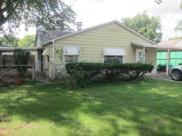 949 N Dirksen Pkwy, Springfield, IL 62702