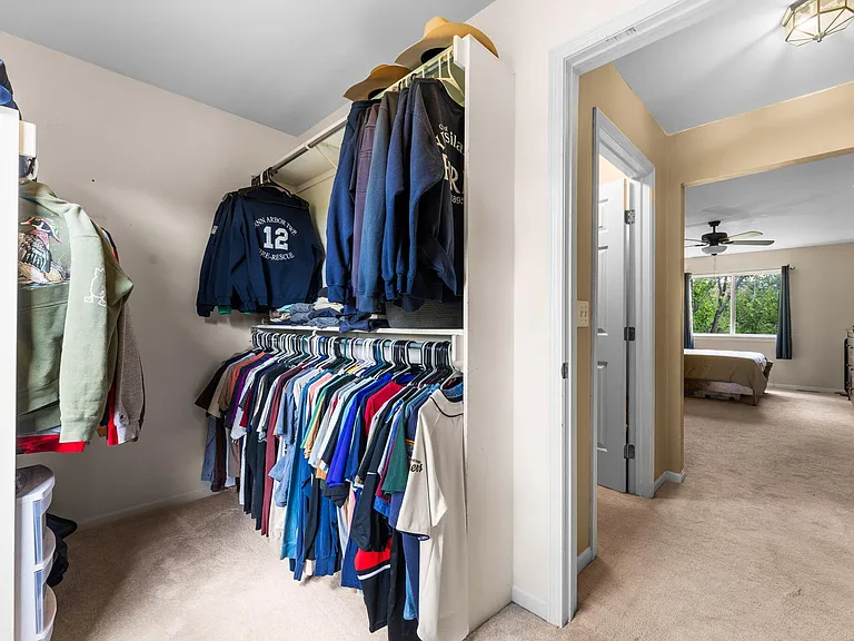 4141 Crystal Creek Dr — Photo 30