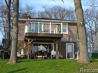 2139 Miles Rd, Lapeer, MI 48446