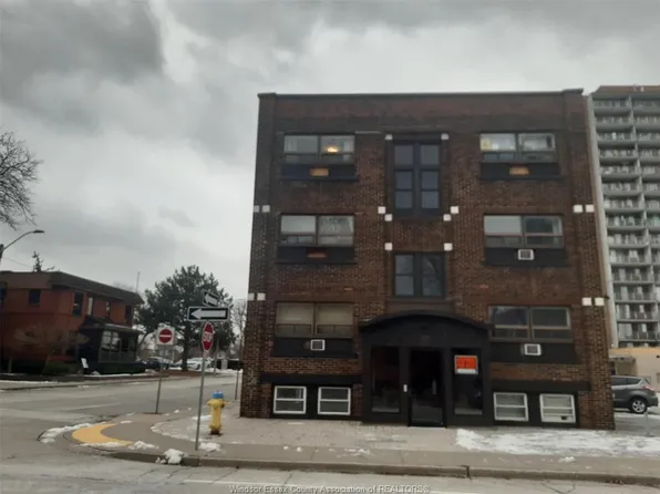 147 Janette Ave, Windsor, ON N9A 4Y7