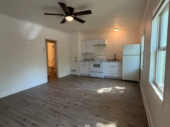 612 Ella St #612, Belton, MO 64012