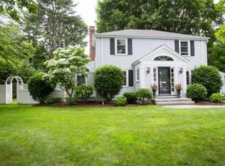 4 Chesterton Rd, Wellesley, MA 02481