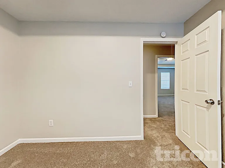 4123 Green Field Dr — Photo 12