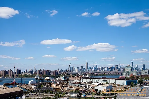 Rented by aptsandlofts.com | media 21