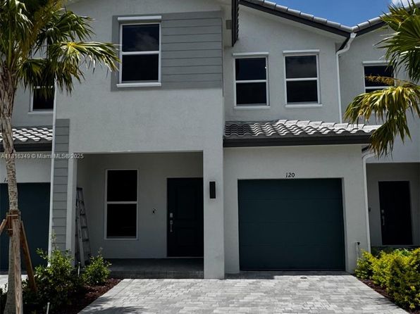 120 SW 184th Way #120