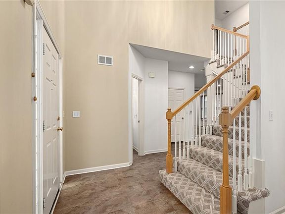 5th image of 8031 W 122nd Ter