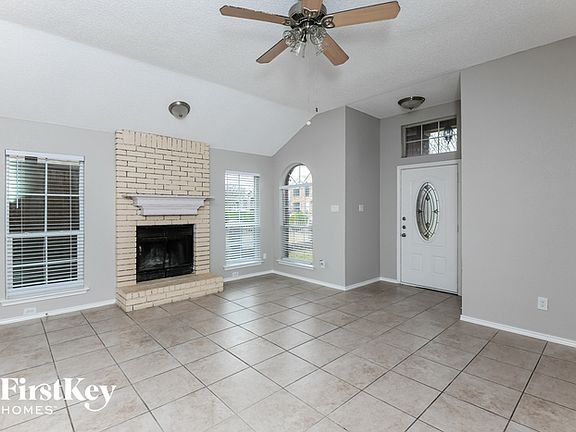 3rd image of 13126 Green Valley Dr