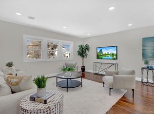 3 Jayne Avenue, Melville, NY 11747