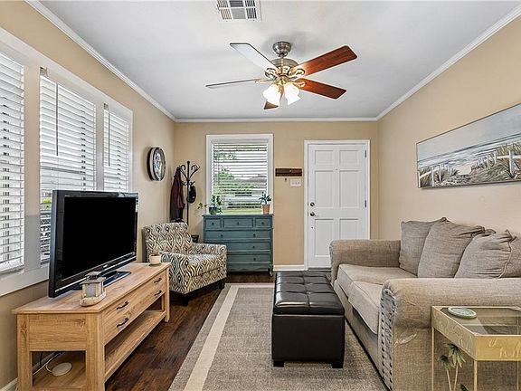 4th image of 409 Gordon Ave