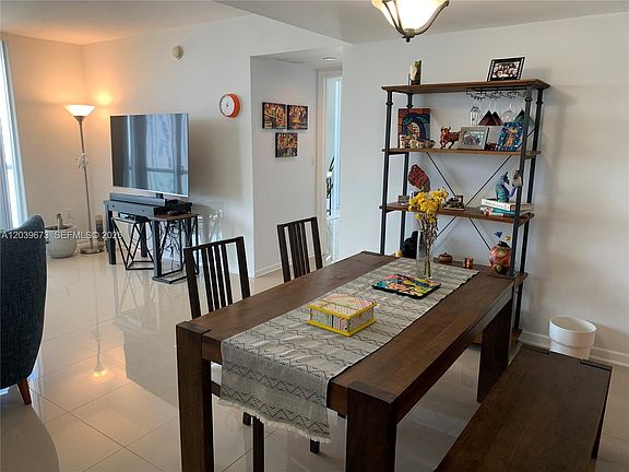 2nd image of 50 Biscayne Blvd APT 3001