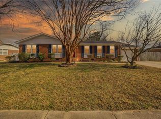 2869 E Point Dr, Chesapeake, VA 23321