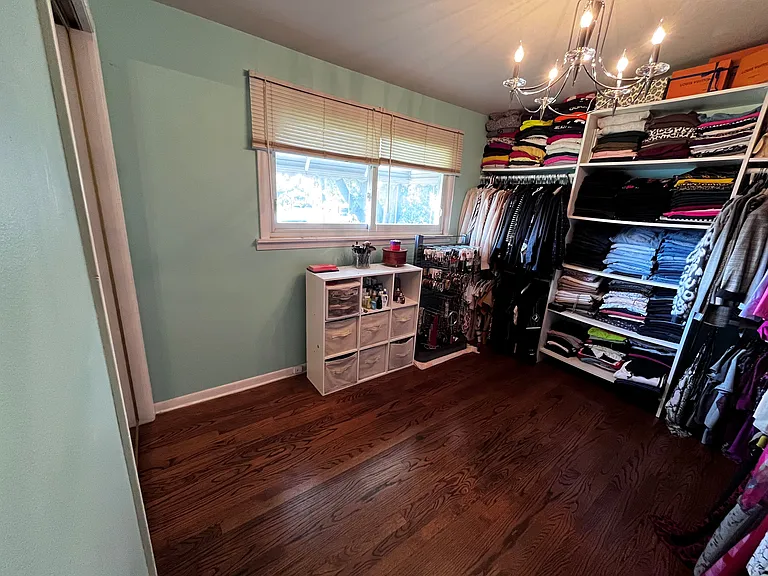 12200 S Harding Ave — Photo 16