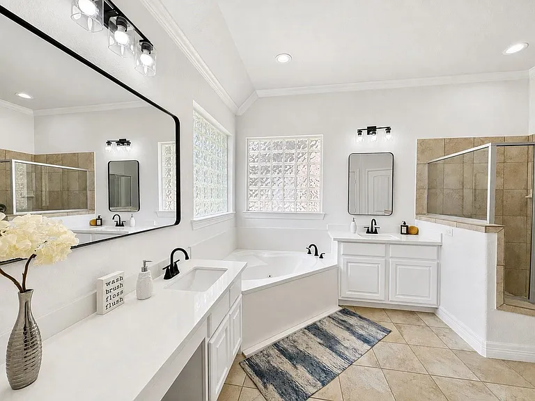 3301 Elm Creek Dr — Photo 25
