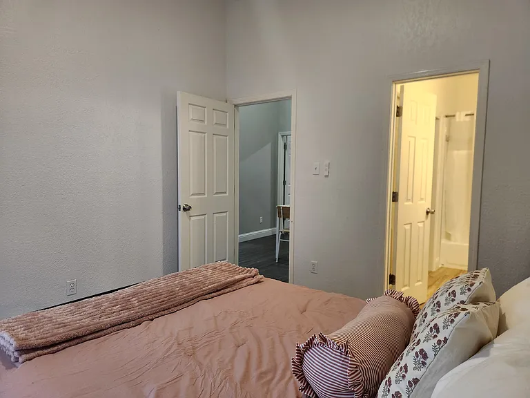 4800 W Lovers Ln #521 — Photo 13