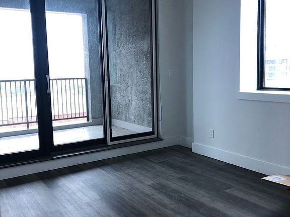 4th image of 2505 3rd Ave