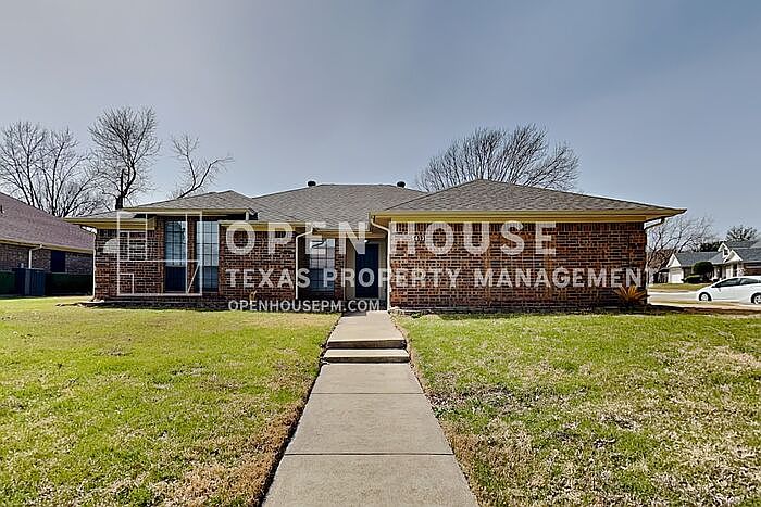 1st image of 5613 Caracas Dr