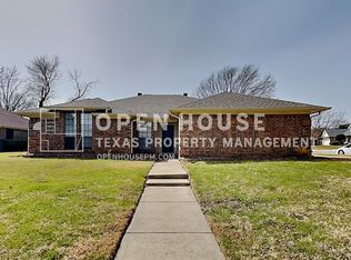 5613 Caracas Dr, North Richland Hills, TX 76180