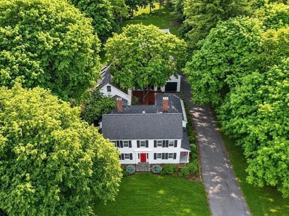 15 Elm St, Boxford, MA 01921