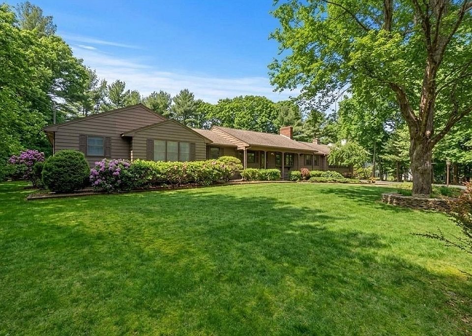 1st image of 17 Gilmore Rd