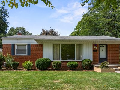 9235 Texas St, Livonia, MI, 48150