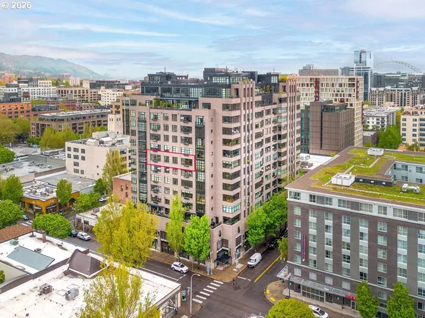 333 NW 9th Ave Unit 906, Portland, OR 97209