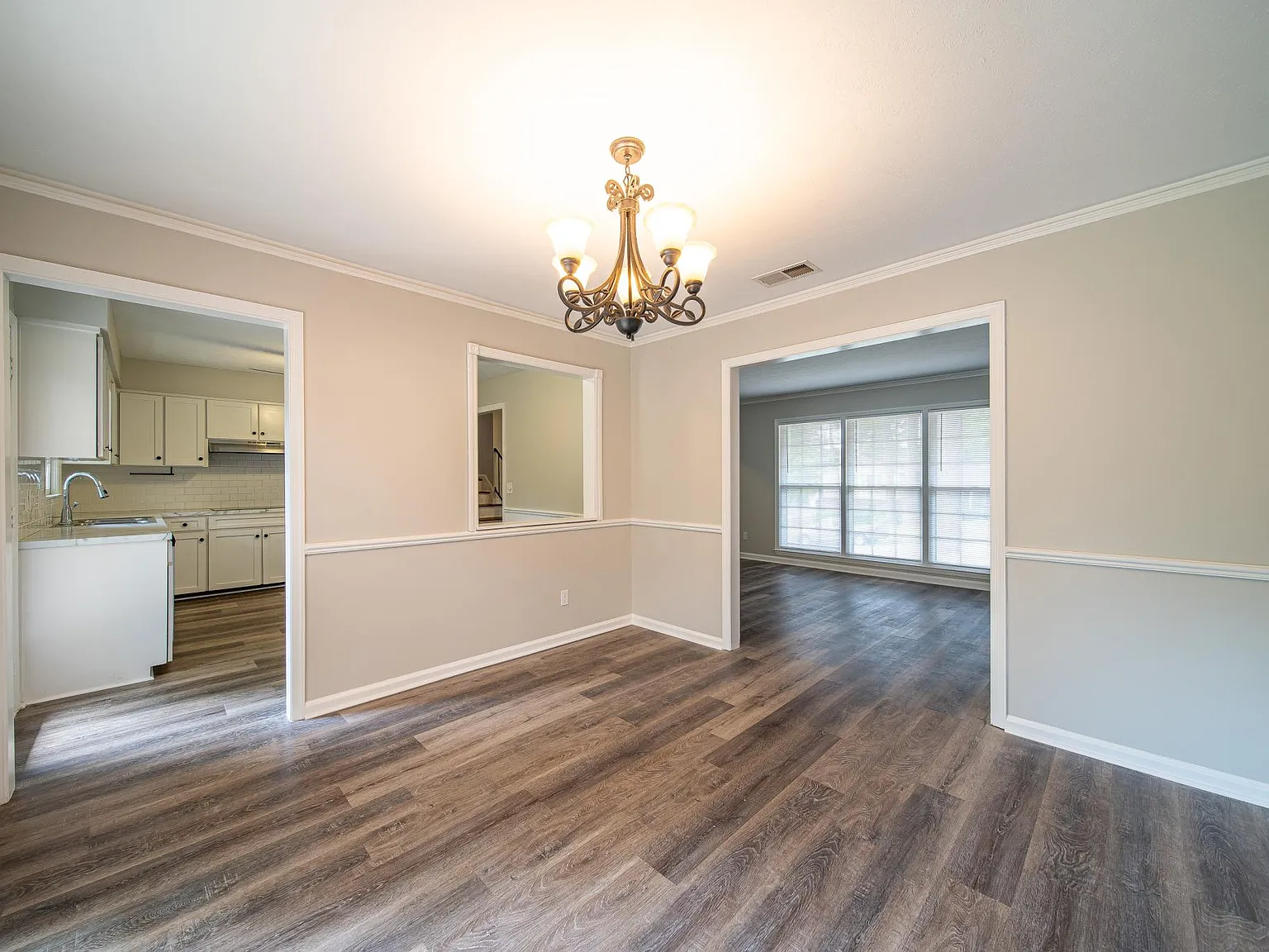 5942 Windsor Dr — Photo 4