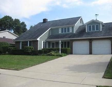 2nd image of 1124 Hidden Spring Dr