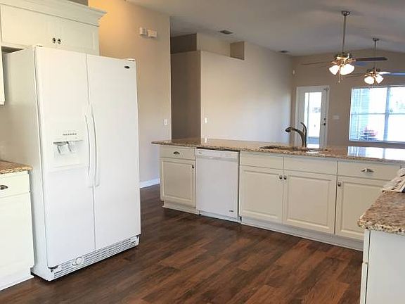 4th image of 3937 Montesino Dr