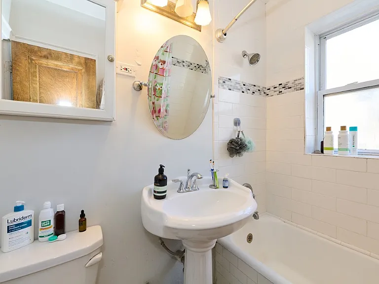 1112 Grove St #1A — Photo 7
