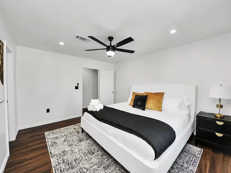 3217 Binz St — Photo 25
