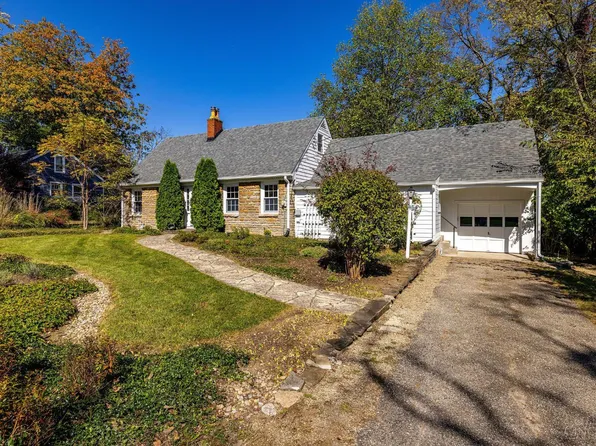 6104 Fairfield Rd, Oxford, OH 45056