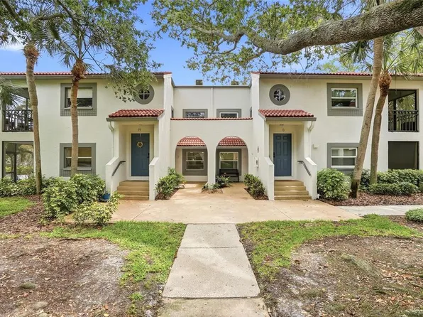 500 Santa Cruz Pl NE APT D, Saint Petersburg, FL 33703