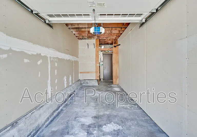 720 Fremont St — Photo 17