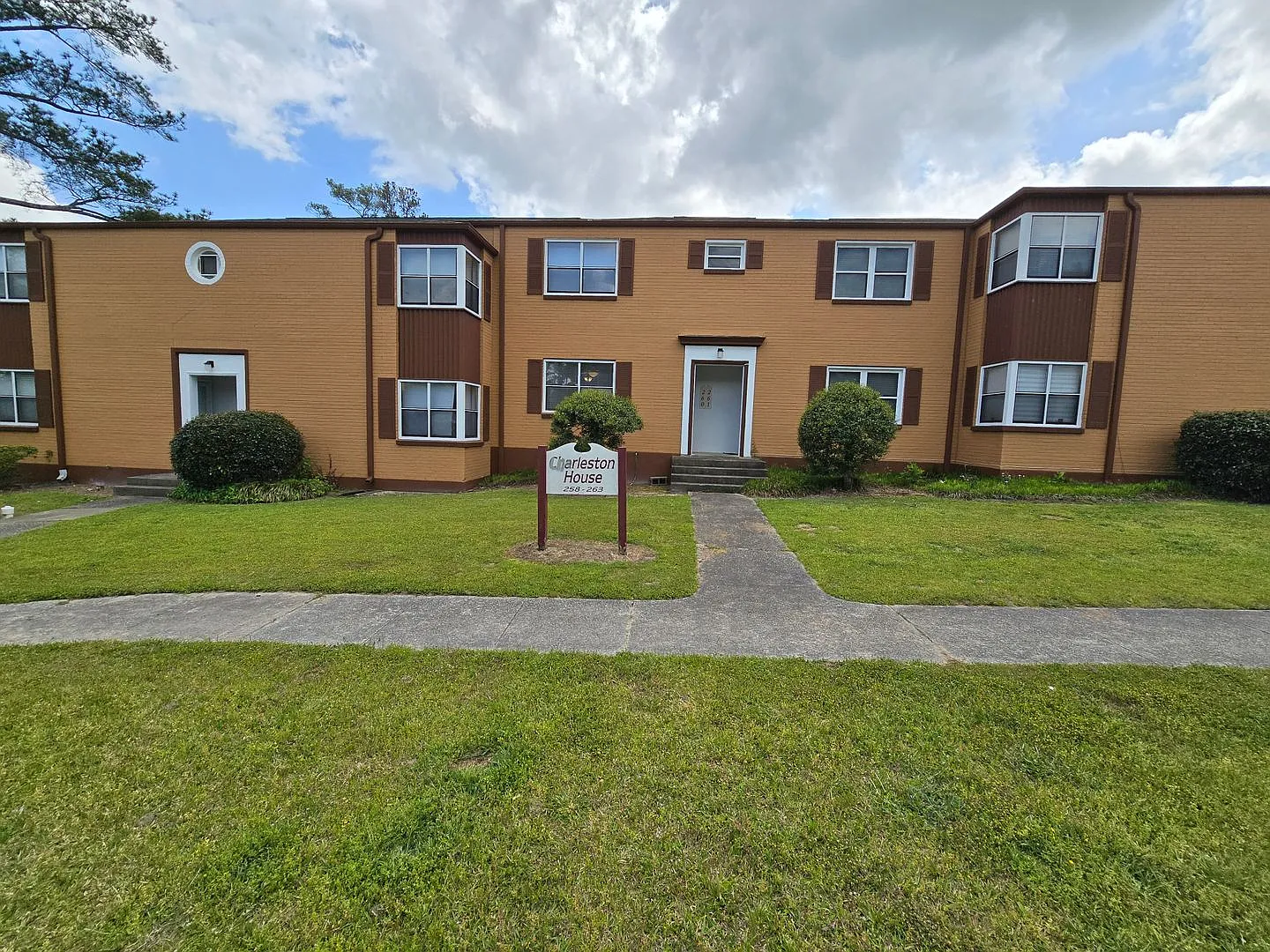 Hampton Hills subdivision. Close to Ft. Jackson and I-77. — Photo 2