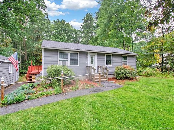 2nd image of 8 Deepwood Dr