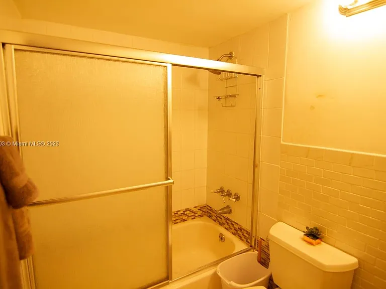 753 Michigan Ave #2C — Photo 7