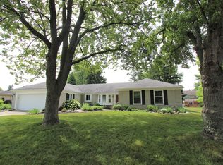 41955 Baintree Cir, Northville, MI 48168
