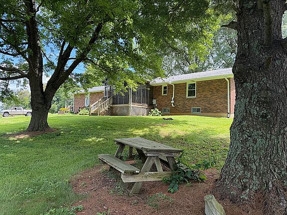 2nd image of 3857 Tanner Rd