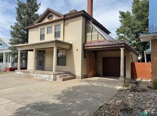 924 7th St, Las Vegas, NM 87701