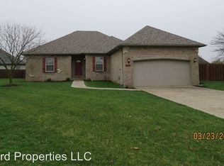 5518 N 11th Ave, Ozark, MO 65721