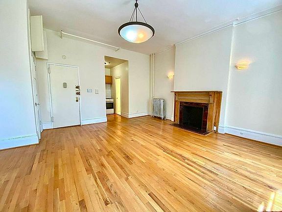 4th image of 339 W 84th St #3AS