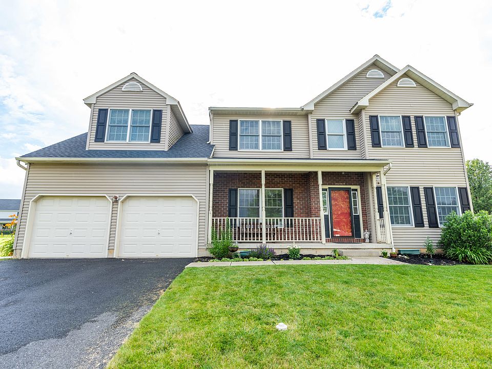 1st image of 4 Stone Creek Ct