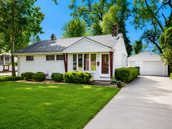 485 W Margaret Ter, Cary, IL 60013