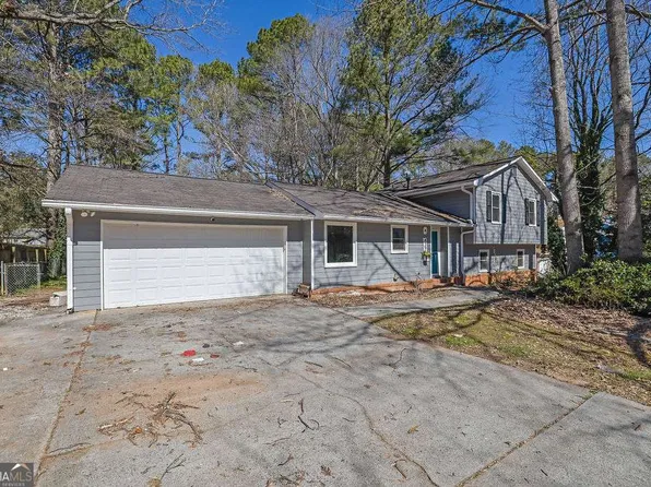 4391 Shiloh Hills Dr, Snellville, GA 30039