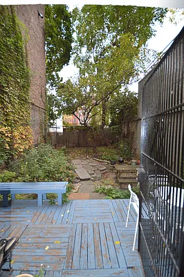 Rented by Voro, LLC | media 19