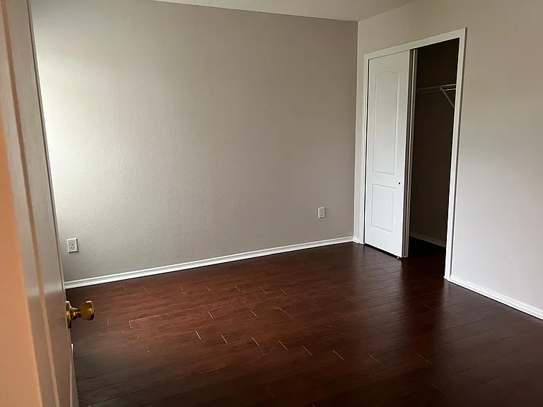 6016 Bartram Village Dr — Photo 12