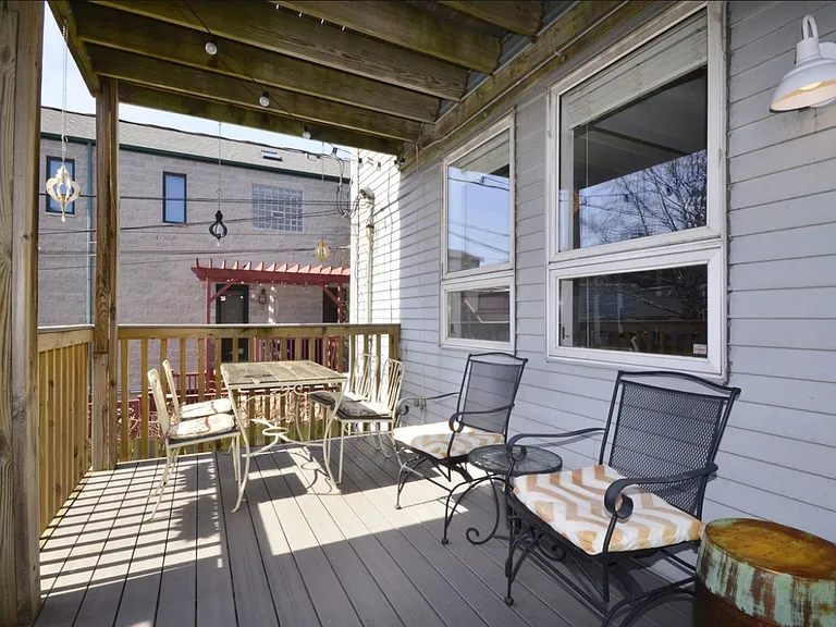 1423 W Oakdale Ave #1 — Photo 13