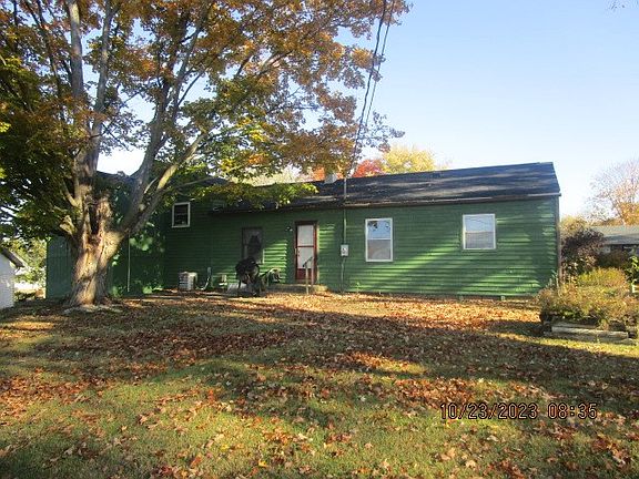 3rd image of 21 N Fork Dr