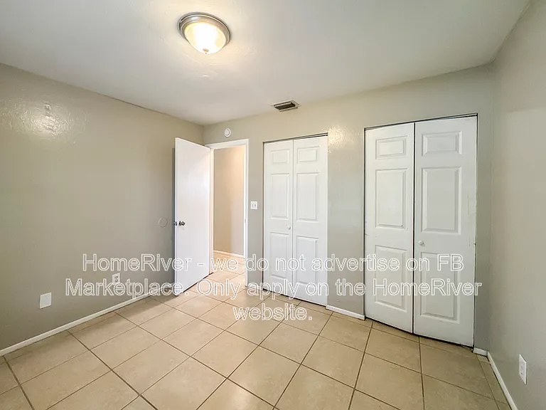 1720 SW 3rd Pl — Photo 17