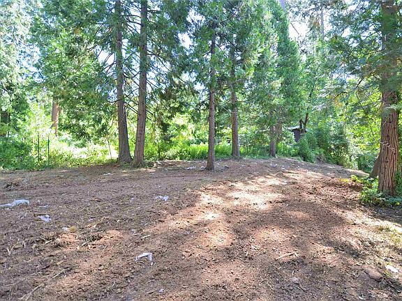 4th image of 22824 Highland Dr